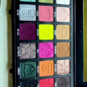 Shane Dawson Jeffree Star Conspiracy Palette